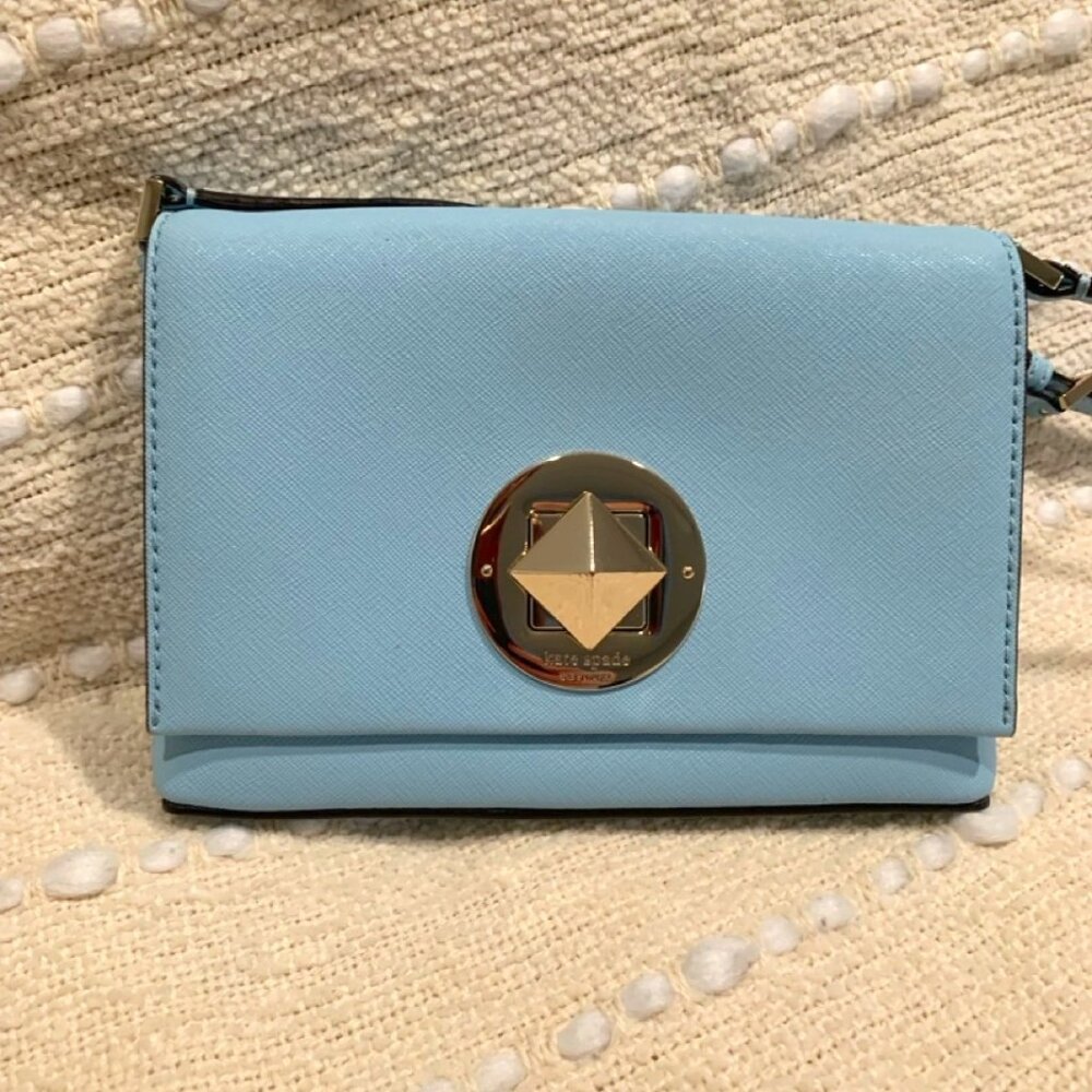EUC Kate Spade Hydrangea Blue Saffiano Leather Newbury Lane Sally Crossbody